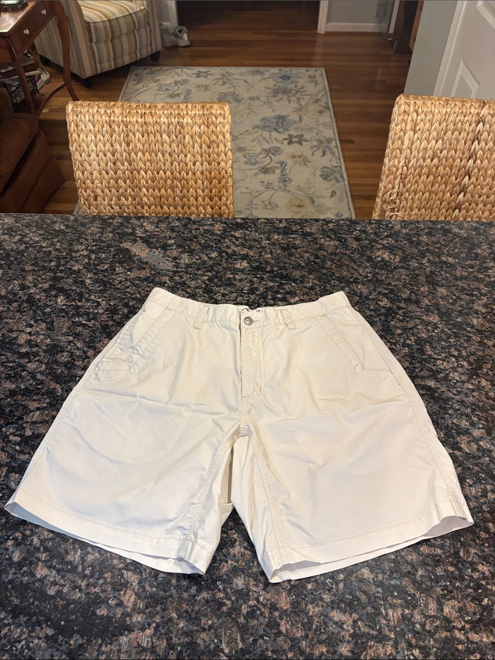 Mountain Khakis shorts